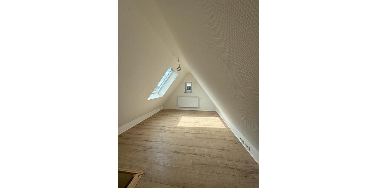 Etagenwohnung Großefehn - 5 Zimmer, 131 m&sup2;, 1.040&euro; | Angebot:26327304