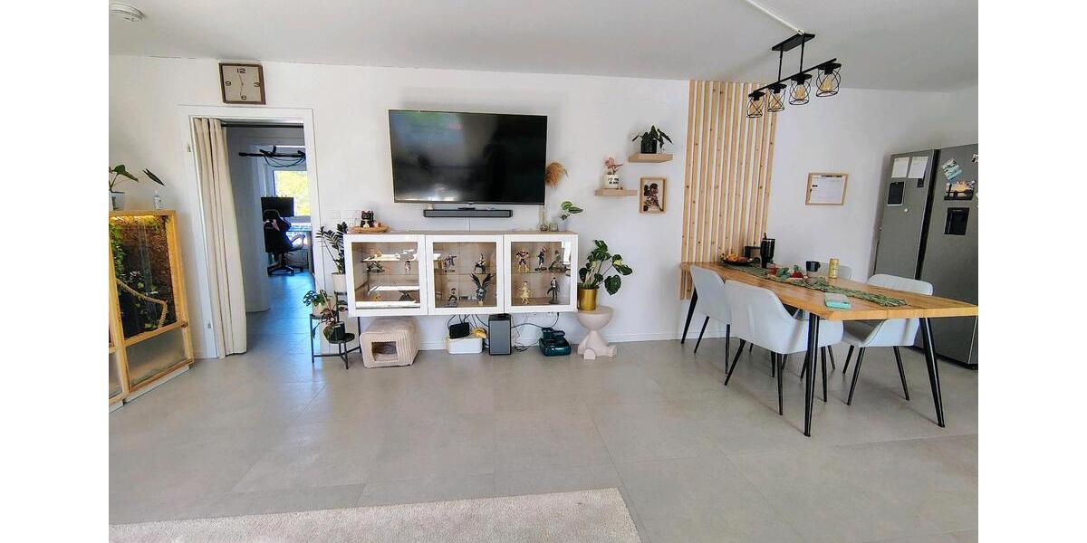 Dachgeschoßwohnung Hatten - 3 Zimmer, 82 m&sup2;, 990&euro; | Angebot:26395951