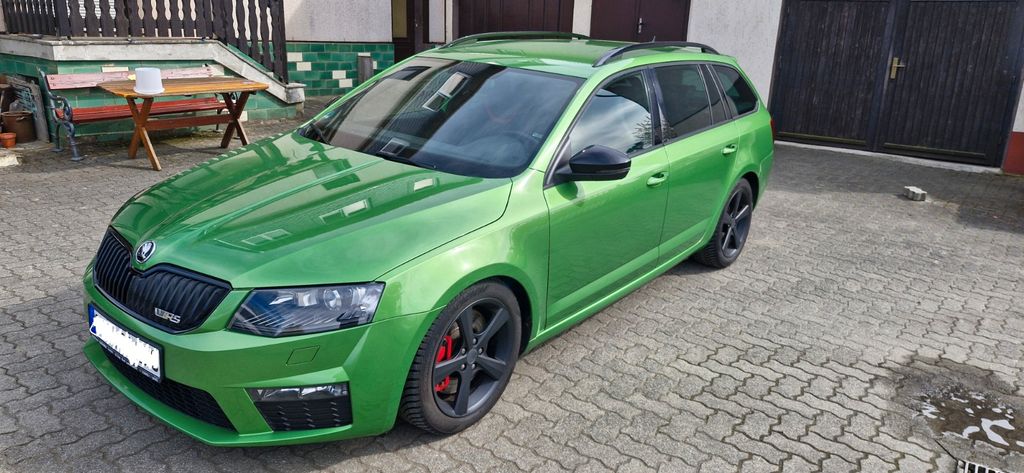 Skoda Octavia 176.880 km 12.500 &euro; Saalburg-Ebersdorf 07929