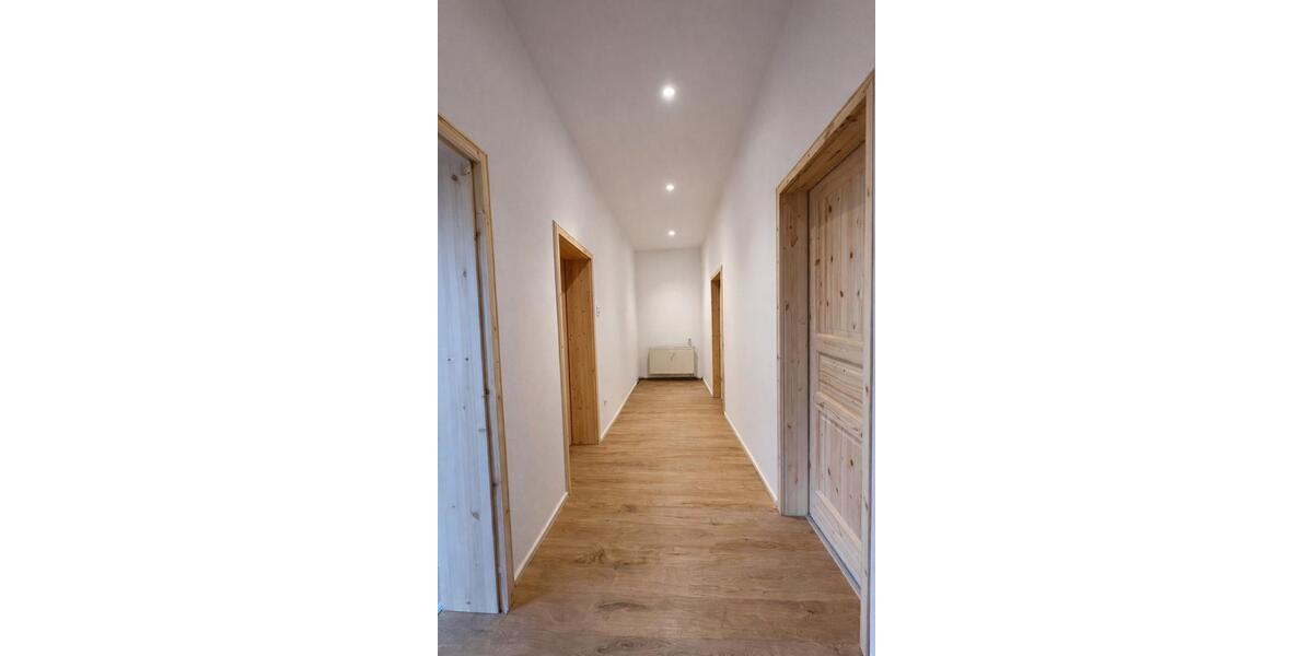 Mehrfamilienhaus, Wohnhaus Falkenstein/Vogtland Vogtland - 19 Zimmer, 250 m&sup2;, 230.000&euro; | Angebot:26421316