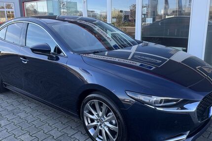 Mazda 3 49.157 km 18.980 &euro; Cottbus 03051