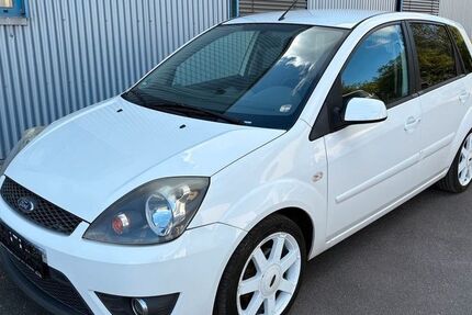 Ford Fiesta 119.747 km 3.690 &euro; Villingen-Schwenningen 78048