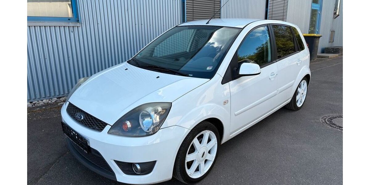 Ford Fiesta 119.747 km 3.690 &euro; Villingen-Schwenningen 78048
