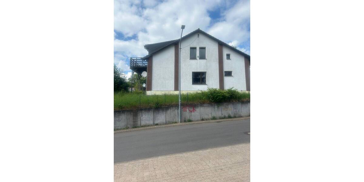 Einfamilienhaus Schiffweiler Heiligenwald - 5 Zimmer, 140 m&sup2;, 119.000&euro; | Angebot:26851295