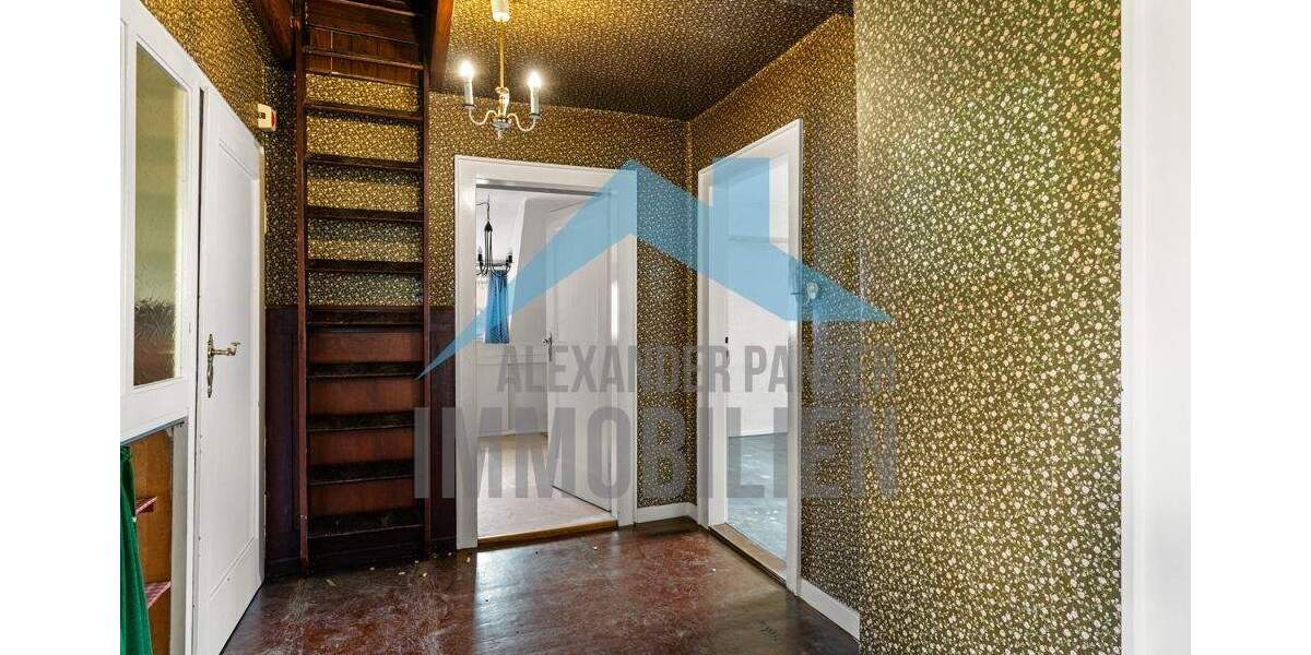 Freistehendes Fachwerkhaus - geeignet für gewerbliche Zimmervermietung! 7 zimmer