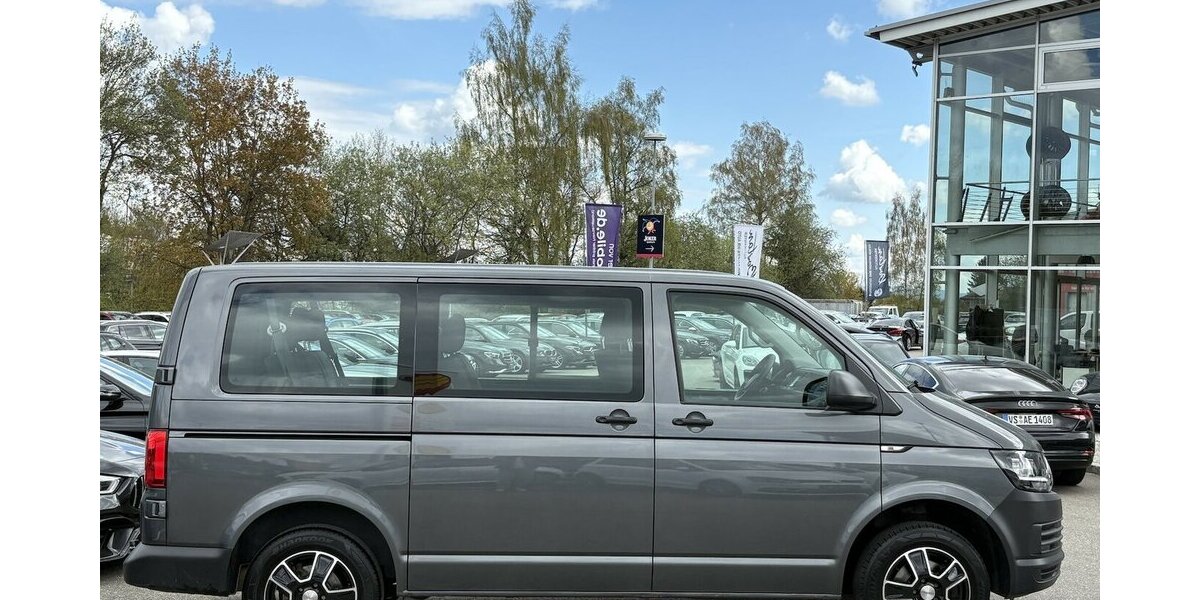 VW T6 Transporter Kasten 9-SITZER/AHK/NAVI/KAMERA 114.224 km 24.900 &euro; Villingen-Schwenningen 78054