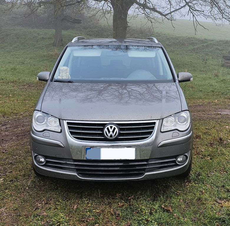 VW Touran 245.000 km 5.300 € Werra-Suhl-Tal 99837