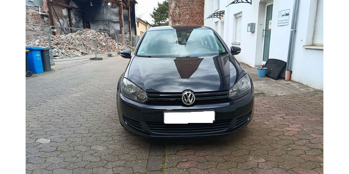 VW Golf 99.000 km 4.900 &euro; Ratingen 40880