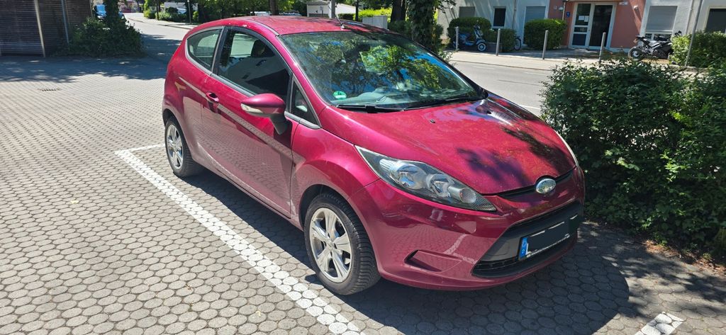 Ford Fiesta 147.000 km 2.250 &euro; Gauting 82131