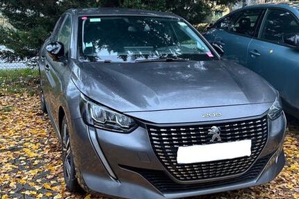 Peugeot 208 10.571 km 14.980 &euro; Rüsselsheim 65428