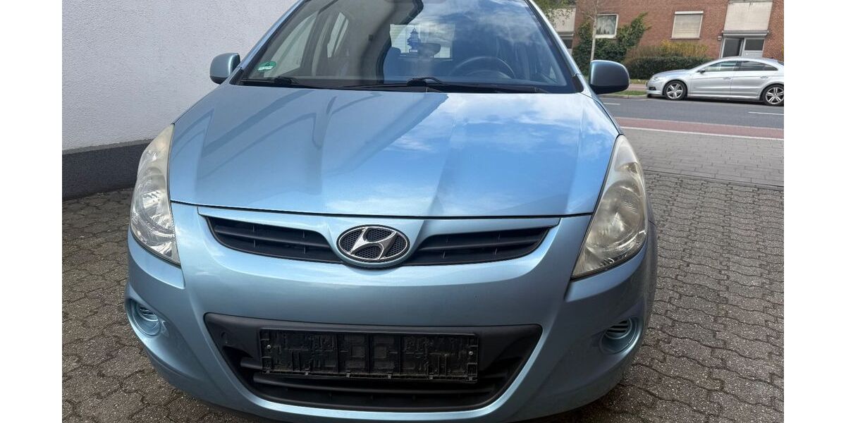 Hyundai i20 145.000 km 2.950 &euro; Neukirchen-Vluyn (bei Duisburg) 47506