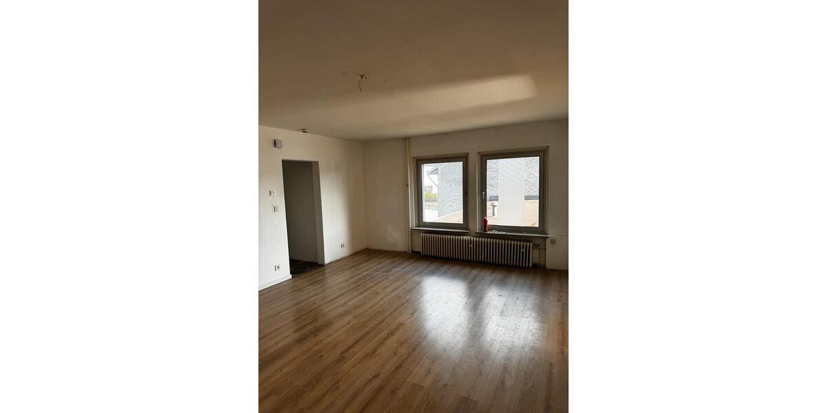 Etagenwohnung Arnsberg Oeventrop - 3 Zimmer, 79 m&sup2;, 750&euro; | Angebot:25990048