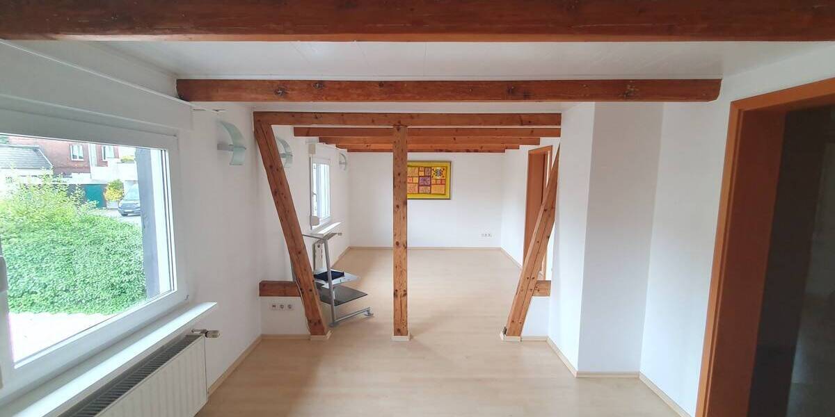 Ahlener Innenstadt, ein renoviertes, sehr gepflegtes Haus mit vielfältigen Nutzungsmöglichkeiten. 6 zimmer