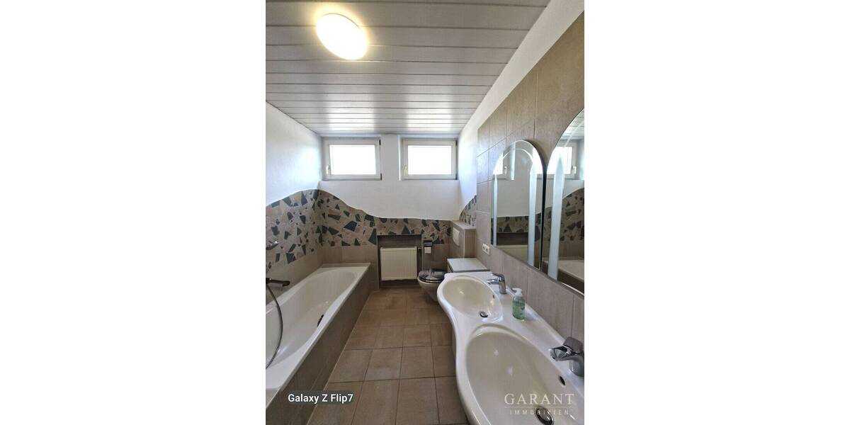 Etagenwohnung Passau Innstadt - 4 Zimmer, 135 m&sup2;, 1.600&euro; | Angebot:26879818