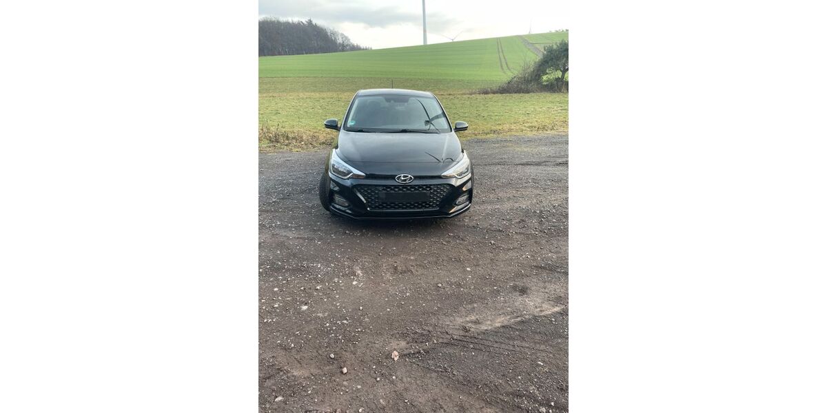 Hyundai i20 70.000 km 11.300 &euro; Antrifttal Ruhlkirchen 36326