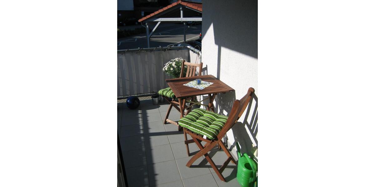 Attraktive 3 ZKB-Wohnung mit Balkon, Garage und Pkw-Stellplatz 3 zimmer