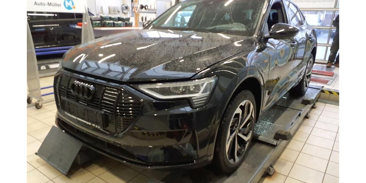 Audi e-tron 25.920 km 37.990 &euro; Hamburg 22047