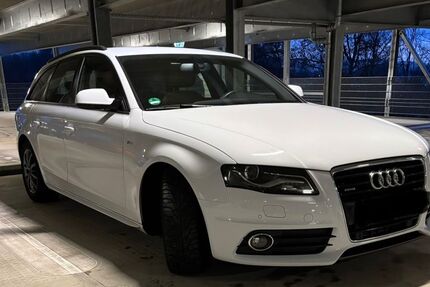 Audi A4 140.000 km 13.200 &euro; Detmold 32756