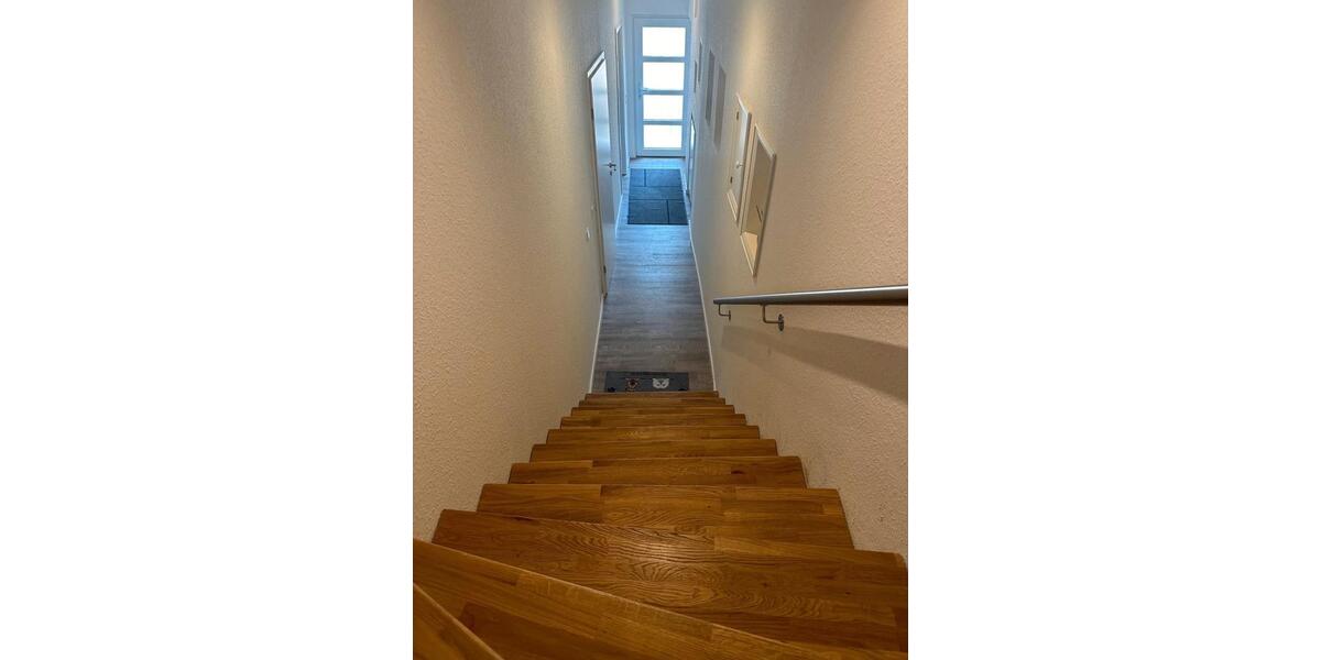 Einfamilienhaus Schleswig - 9 Zimmer, 257 m&sup2;, 2.250&euro; | Angebot:26458911