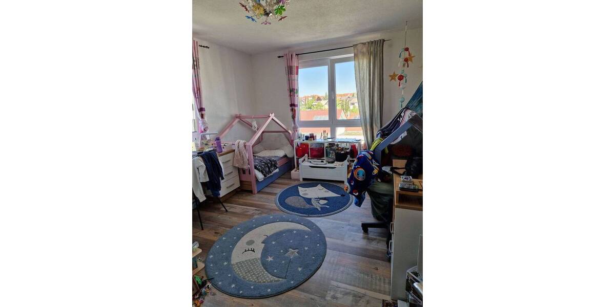 Etagenwohnung Balingen Heselwangen - 4 Zimmer, 133 m&sup2;, 1.150&euro; | Angebot:26388818