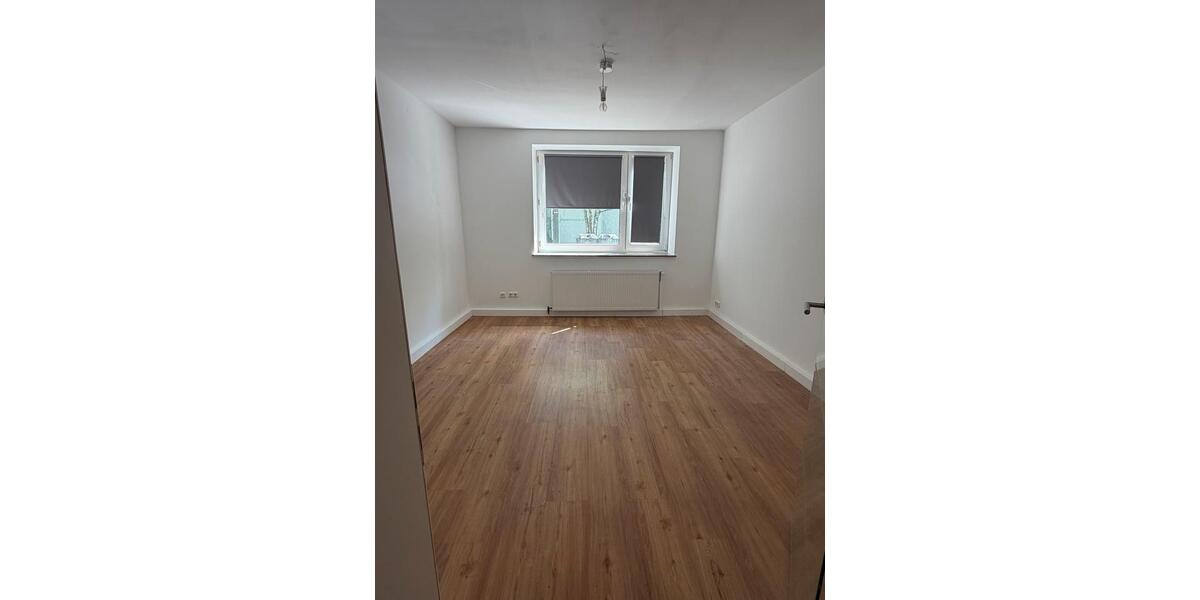 Erdgeschoßwohnung Düsseldorf Stadtbezirk 8 - 2.5 Zimmer, 61 m&sup2;, 850&euro; | Angebot:26308363