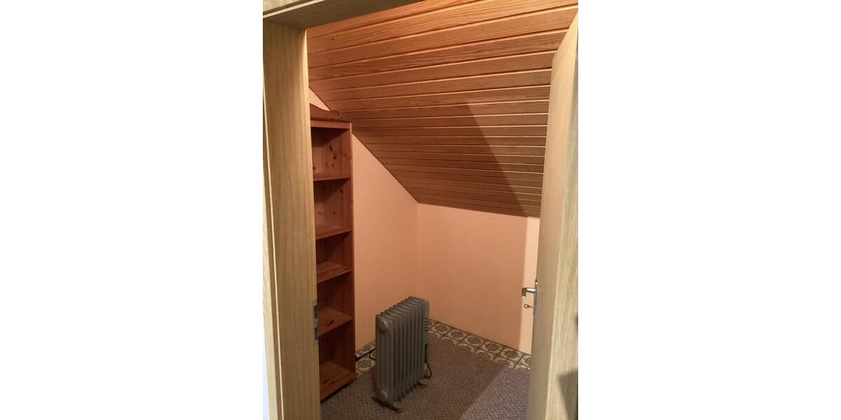 Dachgeschoßwohnung Bamberg Am Bruderwald - 2 Zimmer, 65 m&sup2;, 625&euro; | Angebot:25934644