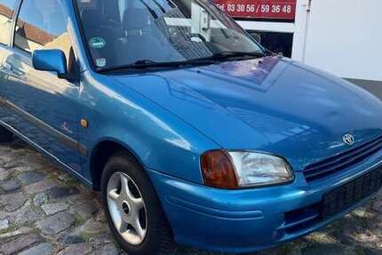 Toyota Starlet 87.000 km 2.999 &euro; Mühlenbecker Land Ot. Schildow 16552