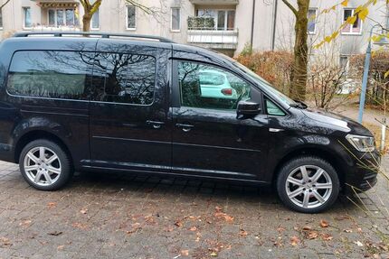 VW Caddy Maxi 100.426 km 22.999 &euro; München 81773