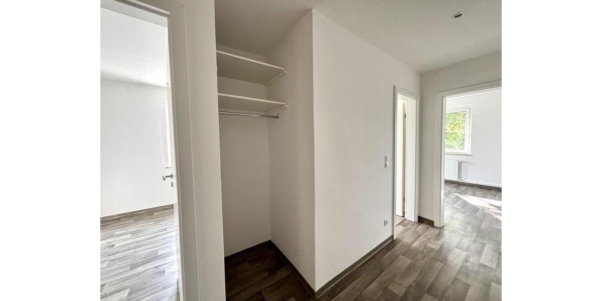 Etagenwohnung Staßfurt - 2 Zimmer, 52 m&sup2;, 312&euro; | Angebot:26493720