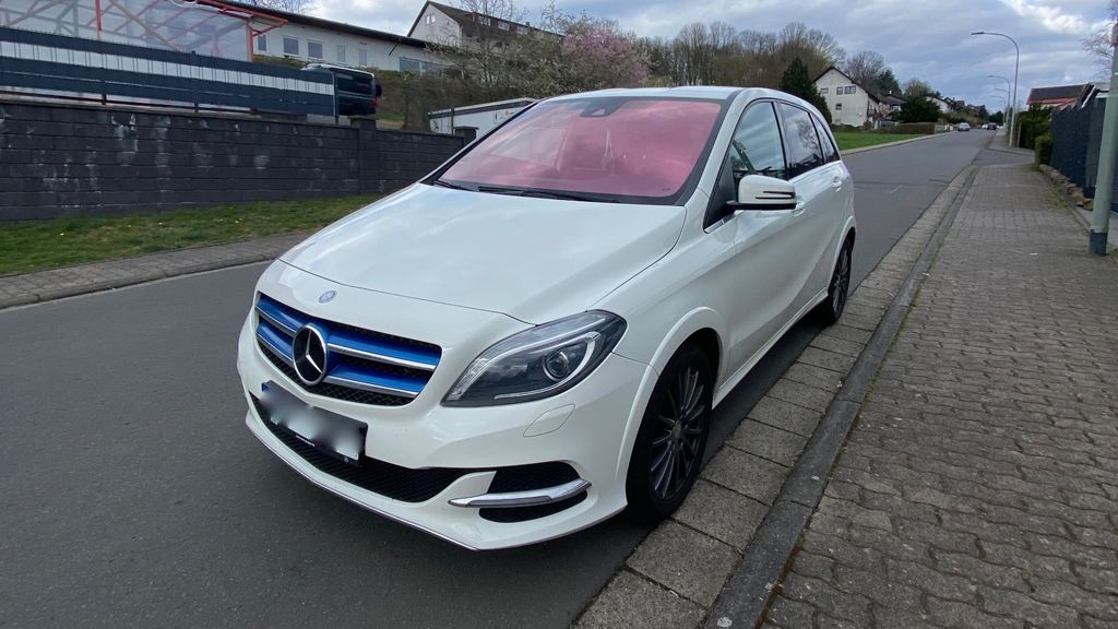 Mercedes-Benz B Electric Drive 151.000 km 10.500 &euro; Schotten 63679