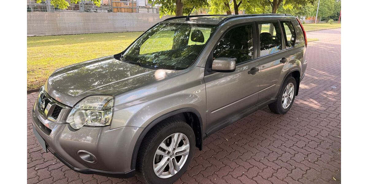 Nissan X-Trail 310.000 km 6.190 &euro; Rathenow 14712