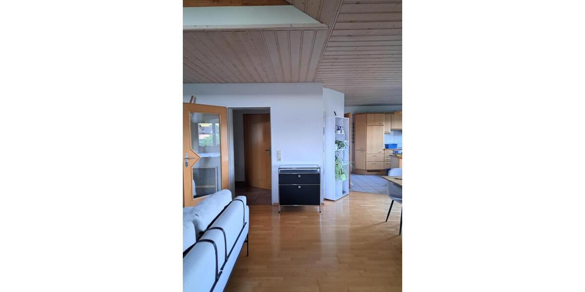 Etagenwohnung Wutöschingen - 3.5 Zimmer, 100 m&sup2;, 1.000&euro; | Angebot:25518951