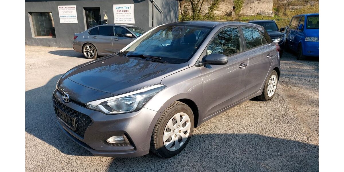 Hyundai i20 101.500 km 8.250 &euro; Würzburg 97082