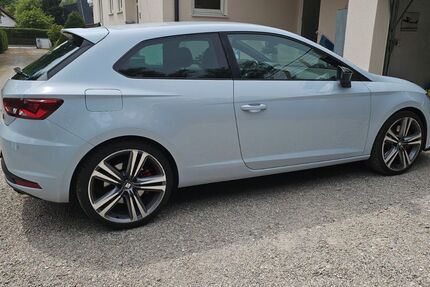 Seat Leon 122.000 km 14.500 &euro; Emmering 82275