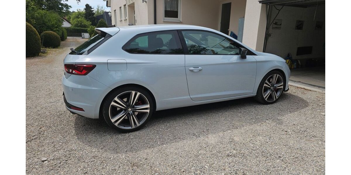 Seat Leon 122.000 km 14.500 &euro; Emmering 82275