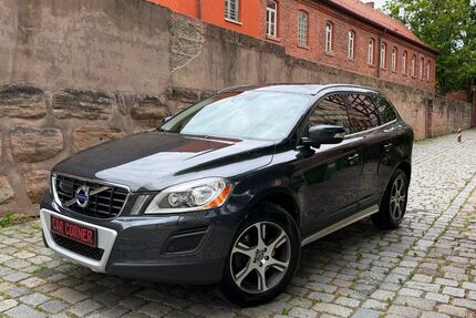 Volvo XC60 181.000 km 11.500 &euro; Haag 91126