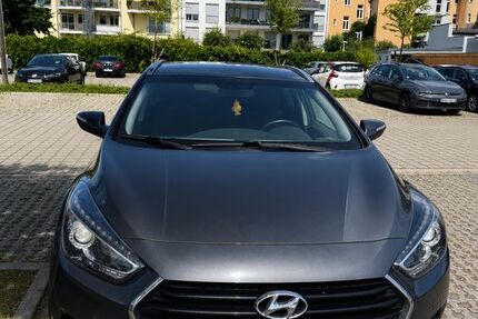 Hyundai i40 152.000 km 7.900 &euro; Rostock 18146