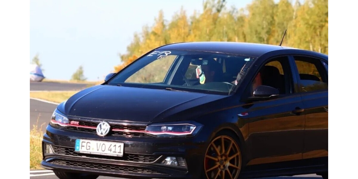 VW Polo 98.000 km 15.500 € Freiberg 09599