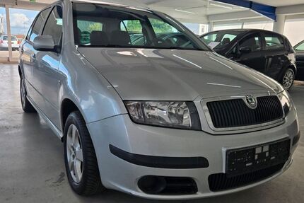 Skoda Fabia 64.582 km 4.999 &euro; Rheinberg 47495