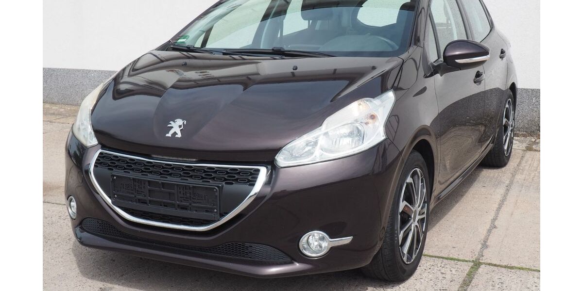 Peugeot 208 131.030 km 4.790 &euro; Magdeburg 39128