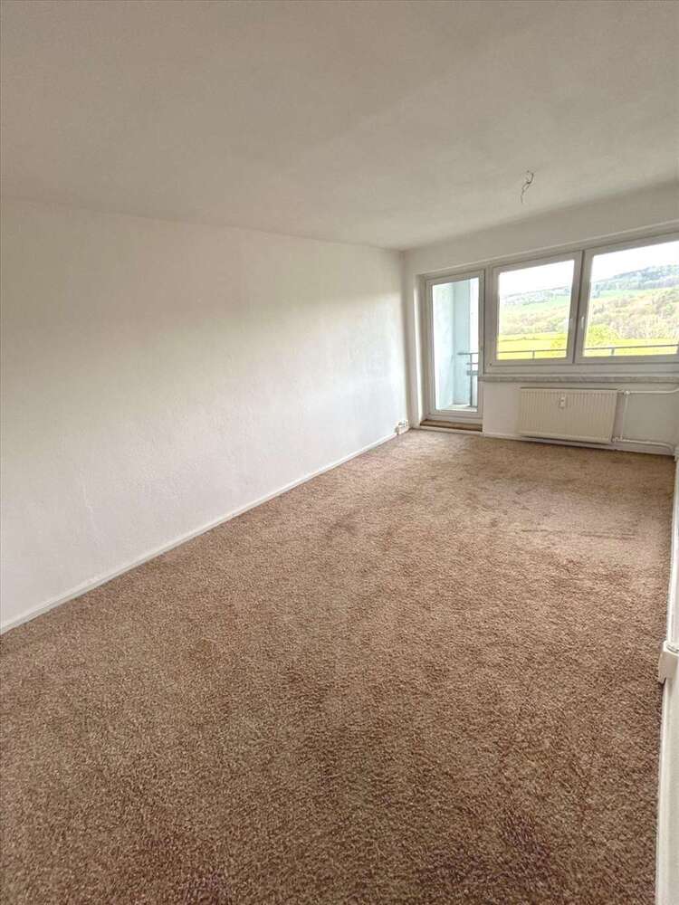 Wohnung zum Mieten in Plauen , Vogtl 322,20 € 74 m²