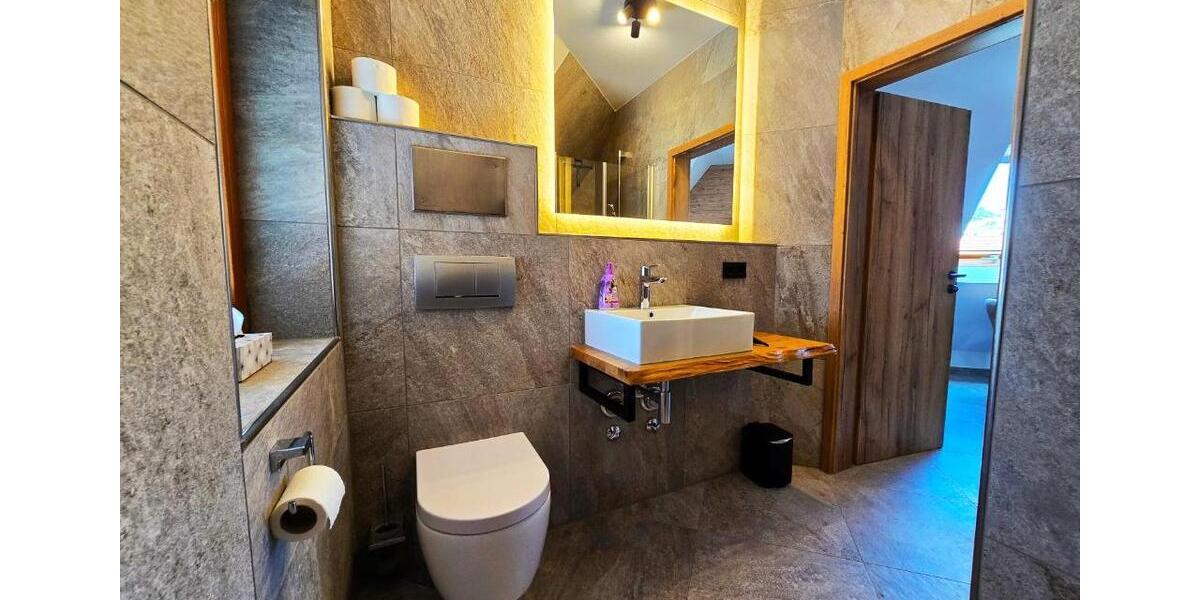Dachgeschoßwohnung Meersburg - 2 Zimmer, 52 m&sup2;, 359.000&euro; | Angebot:26764455