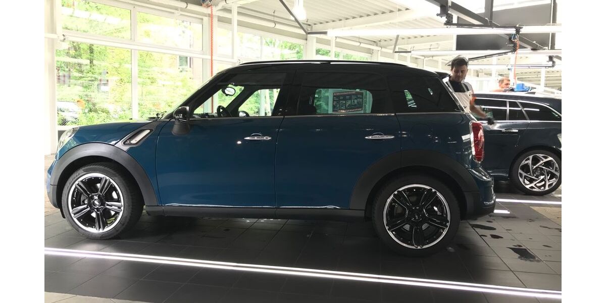 Mini Countryman S (Cooper) 118.000 km 7.200 &euro; Bremen 28355