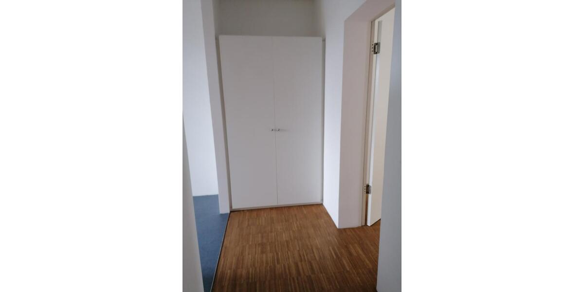 Etagenwohnung Schwerin - 2 Zimmer, 53 m&sup2;, 550&euro; | Angebot:26532084