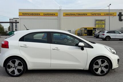 Kia Rio 152.000 km 5.800 &euro; Mülheim an der Ruhr 45478