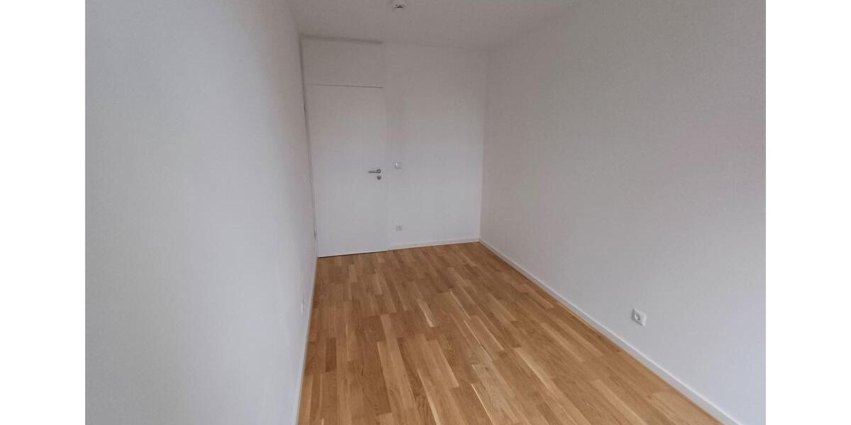 Etagenwohnung München Thalkirchen-Obersendling-Forstenried-Fürstenried-S - 4 Zimmer, 99 m&sup2;, 2.184&euro; | Angebot:26002171