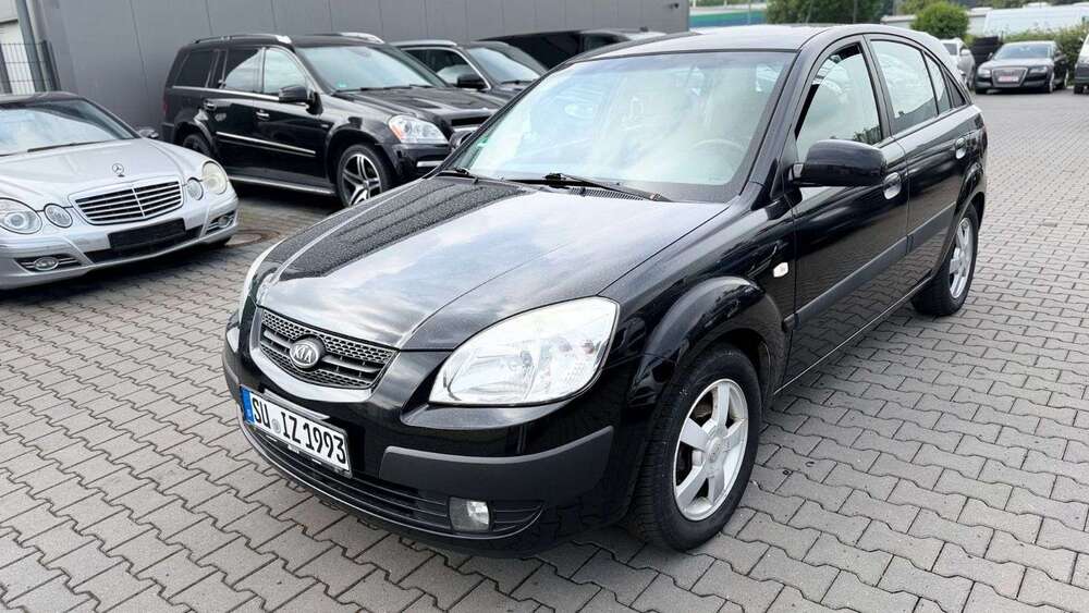Kia Rio 245.000 km 1.999 &euro; Troisdorf 53842
