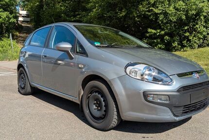 Fiat Punto 66.700 km 3.499 &euro; Gernsbach 76593
