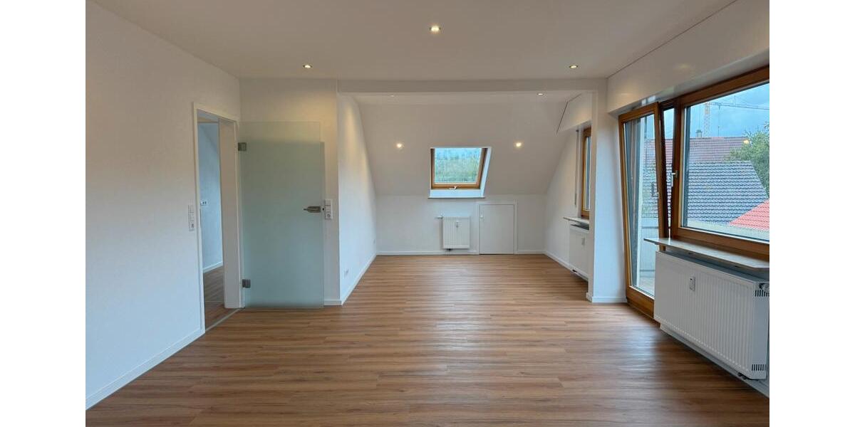 Vermiete helle 4-Zimmer DG-Wohnung ohne EBK mit Keller + Garage 4 zimmer