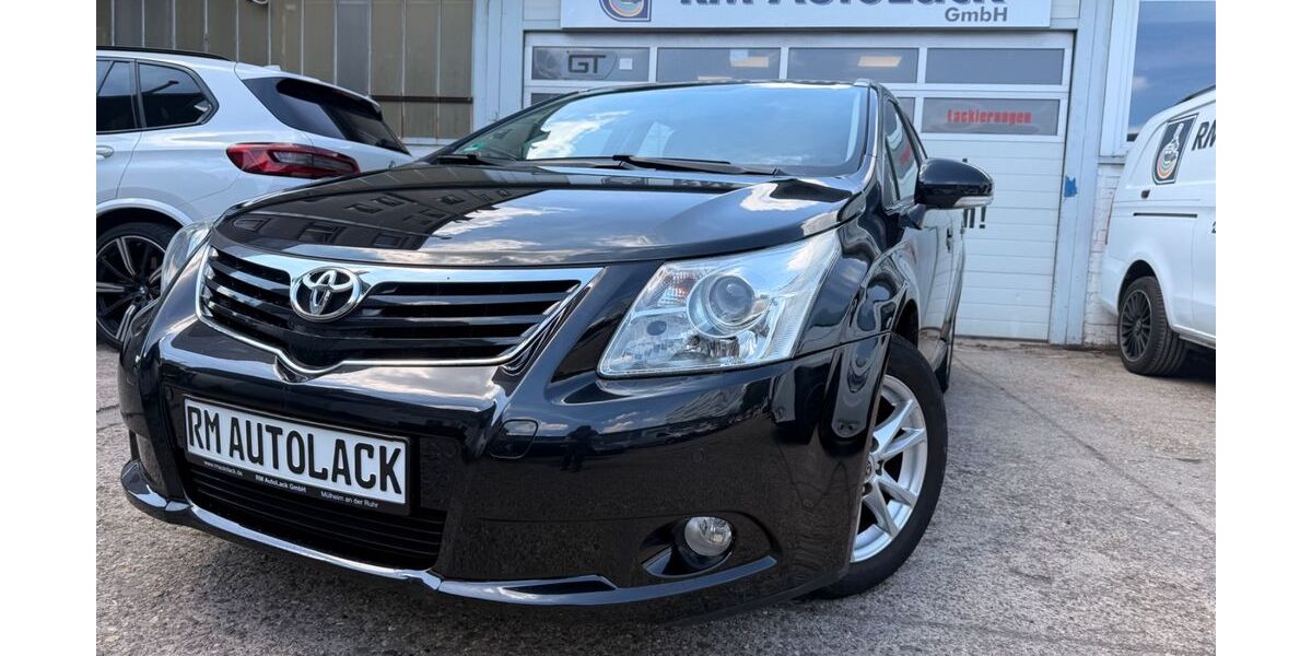 Toyota Avensis 83.600 km 10.880 &euro; Mülheim an der Ruhr 45475